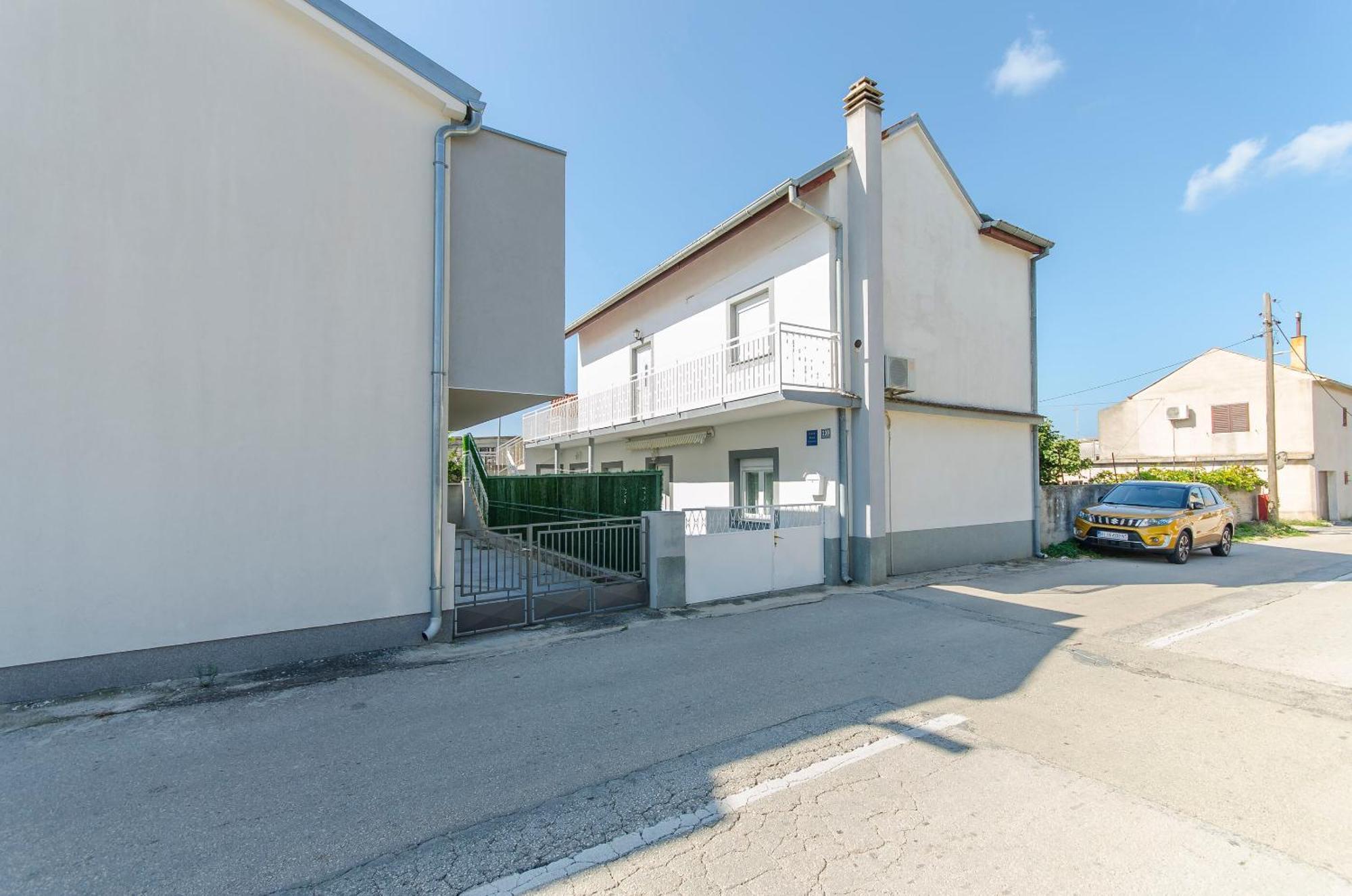 Apartments Danica ピロヴァッツ エクステリア 写真