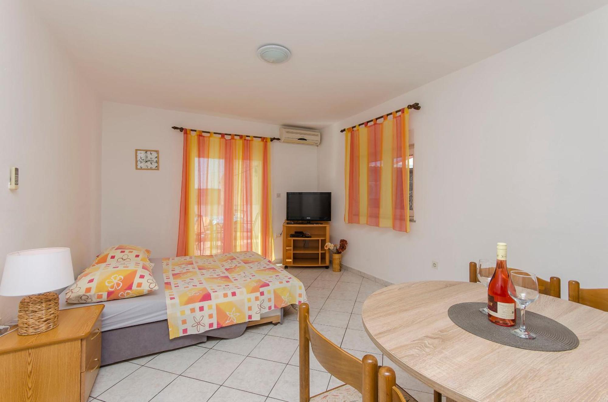Apartments Danica ピロヴァッツ エクステリア 写真